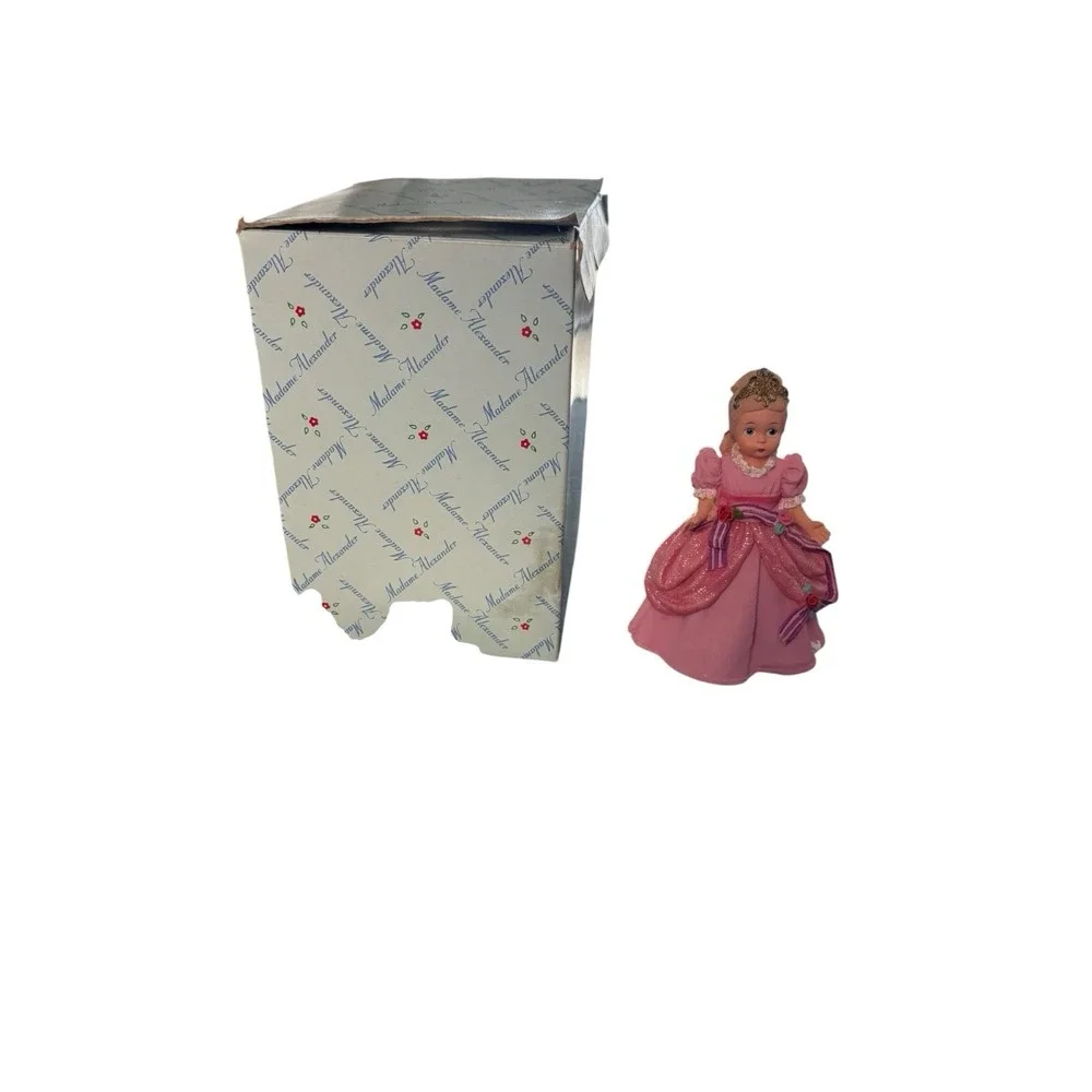 Madame‎ Alexander Cinderella Figurine 1999 w/ Box COA Limited Edition